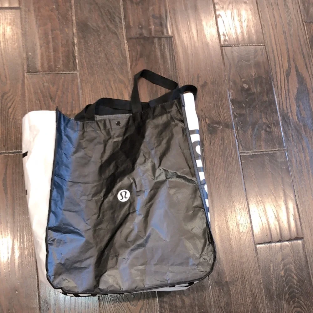 Lululemon black and white reusable tote bag